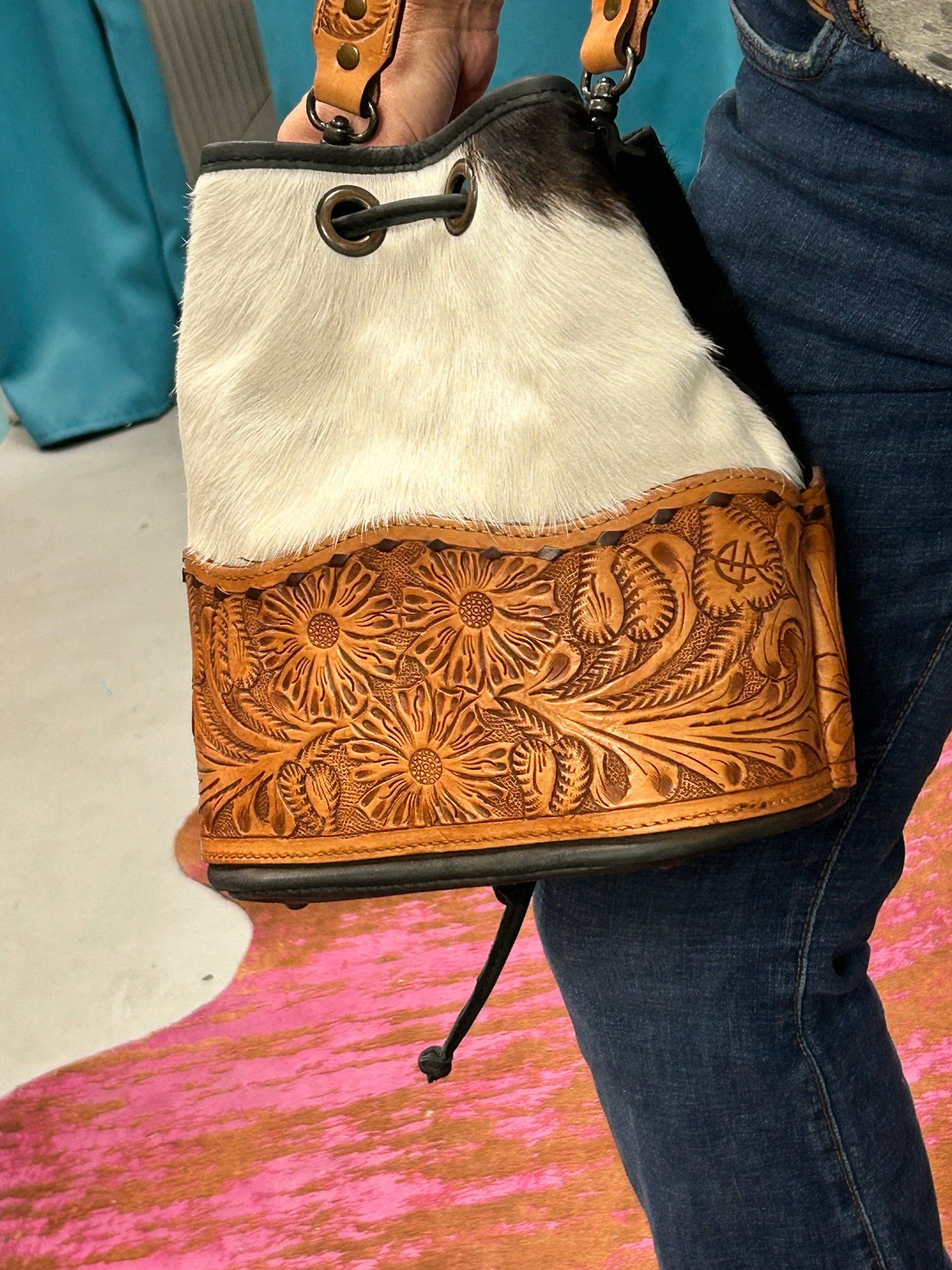 Mama’s Bucket Bag