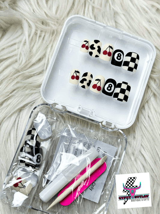 Punchy Press On Nail Sets